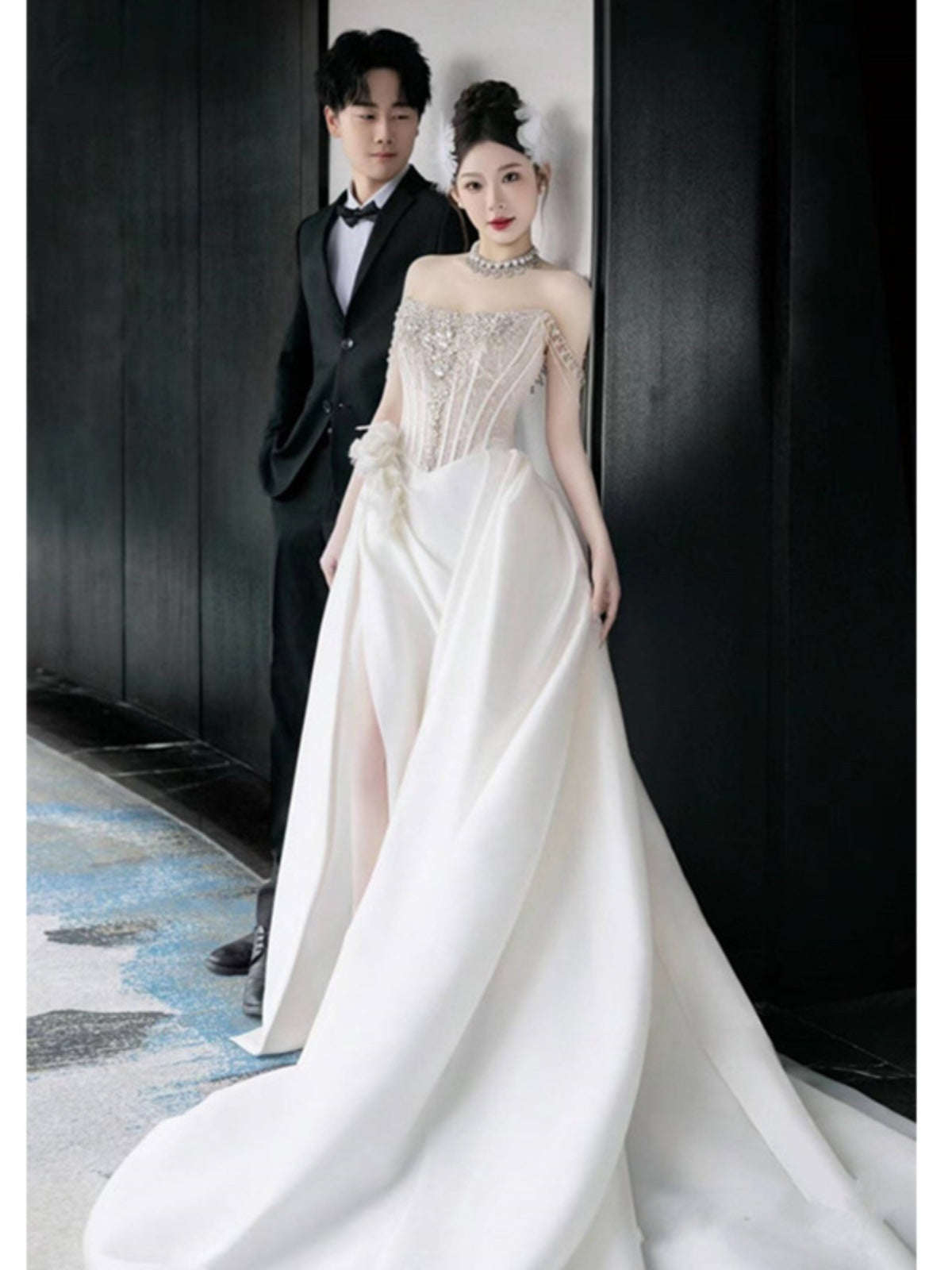 Bridal Wedding Satin Off-shoulder Light Wedding Dress