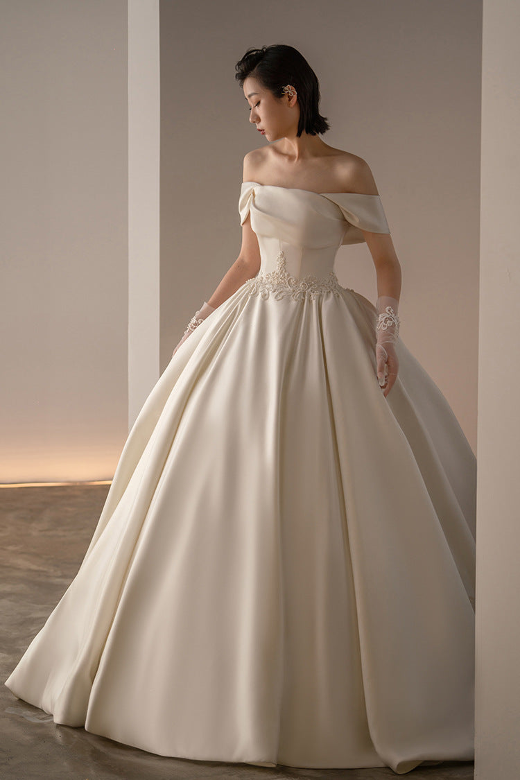 Retro Fashion Trailing Wedding Dress