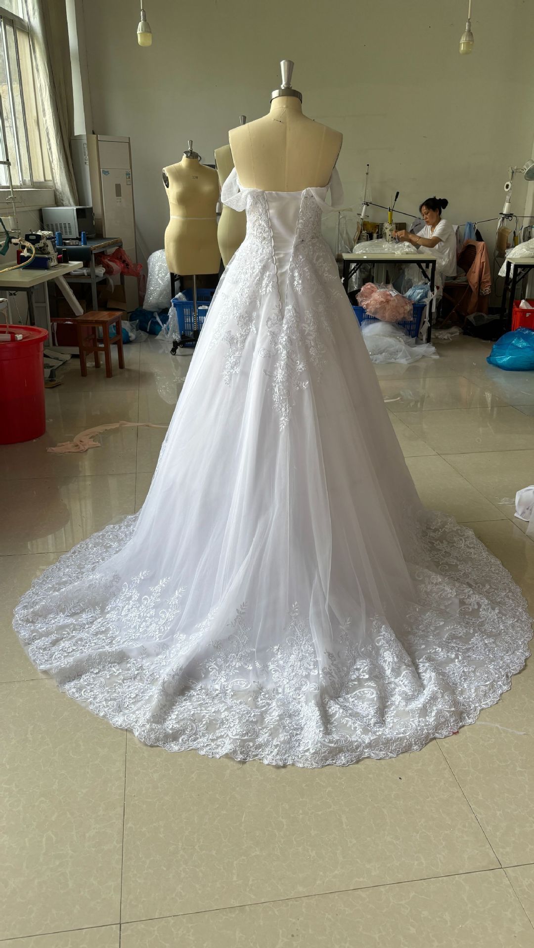 Off-shoulder Bridal Main Wedding Dress